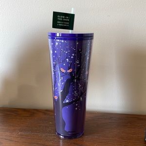 New venti glow in the dark Starbucks Halloween 2022 tumbler with lid and straw